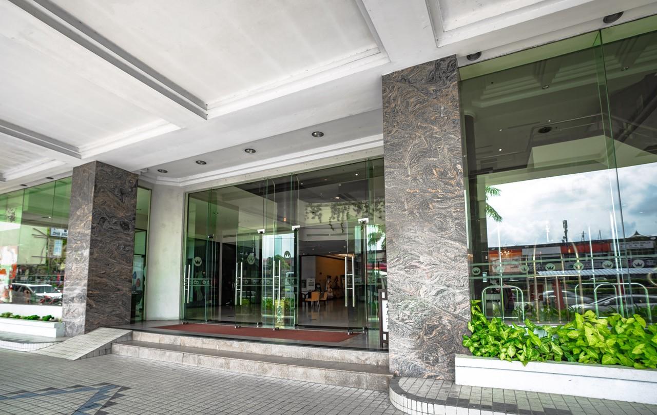 Crystal Crown Hotel Jb Johor Bahru Exterior foto